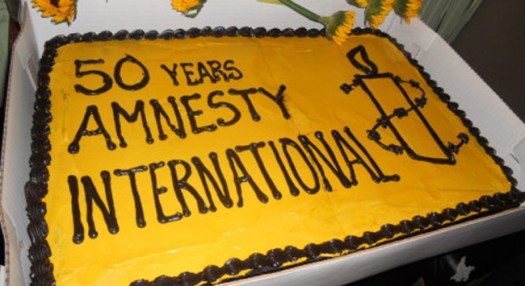 Торт, пригтовленный на 50-летие Международной Амнистии 
